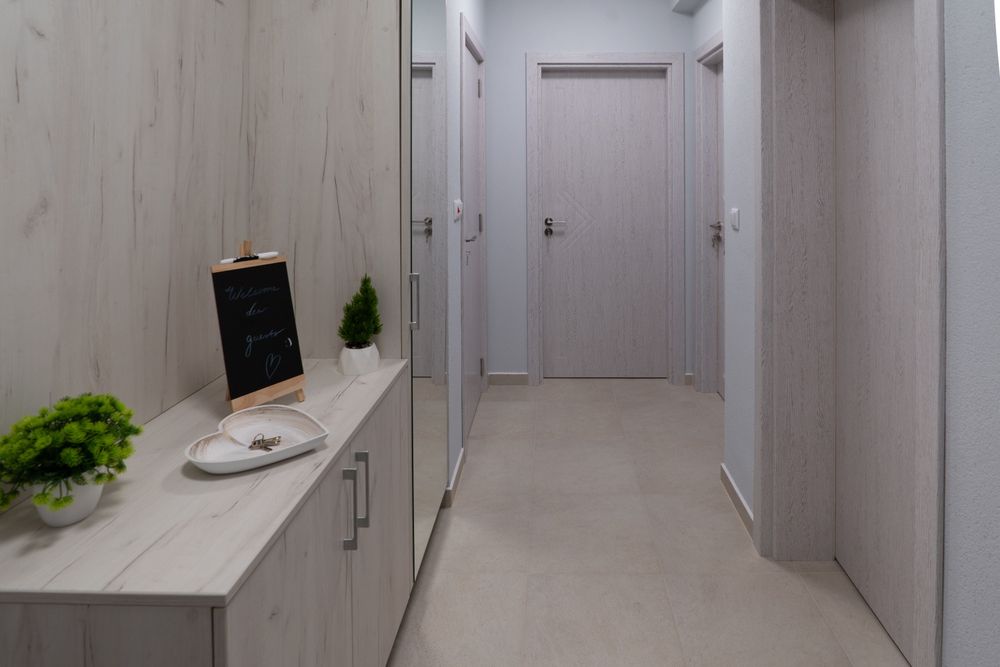 Дава се под наем Тристаен апартамент в Варна, Виница - 102 кв.м за 637.5 € - Снимка #21