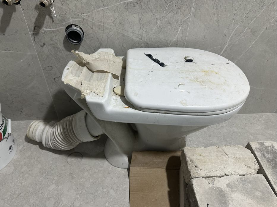 Продам унитаз строительный