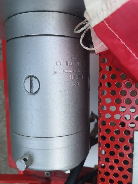 Електрическа Лебедка 12Волта  за Лодка /Каравана до 200кг