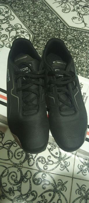 Мужские кроссовки