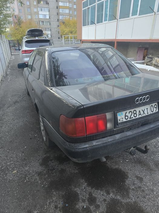 Ауди 100 продам 2 л
