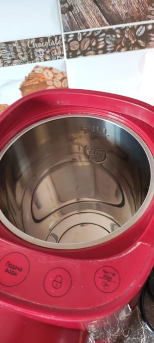 Продам чайник термопот