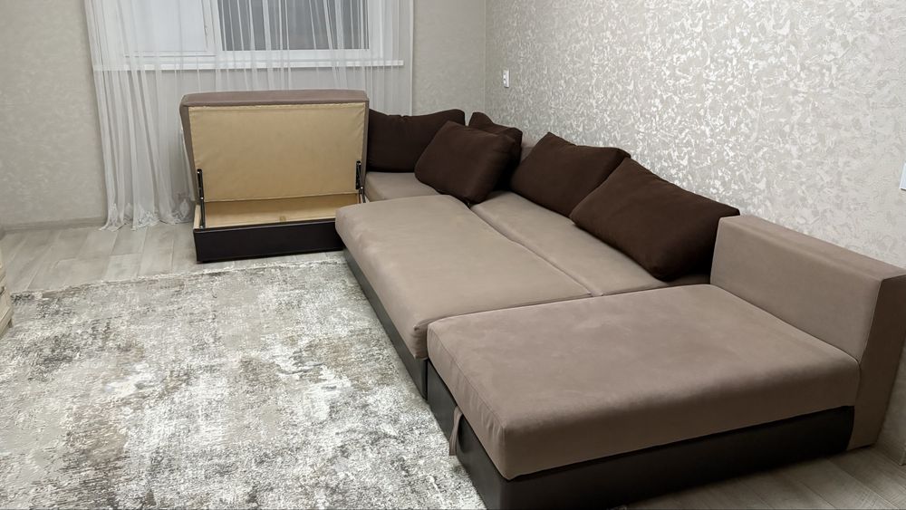 Продам диван, угловой. Самовывоз.