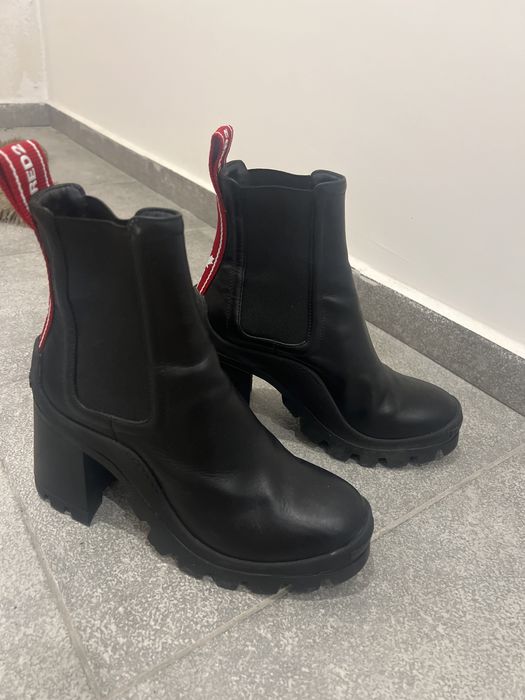 Обувки на Dsquared