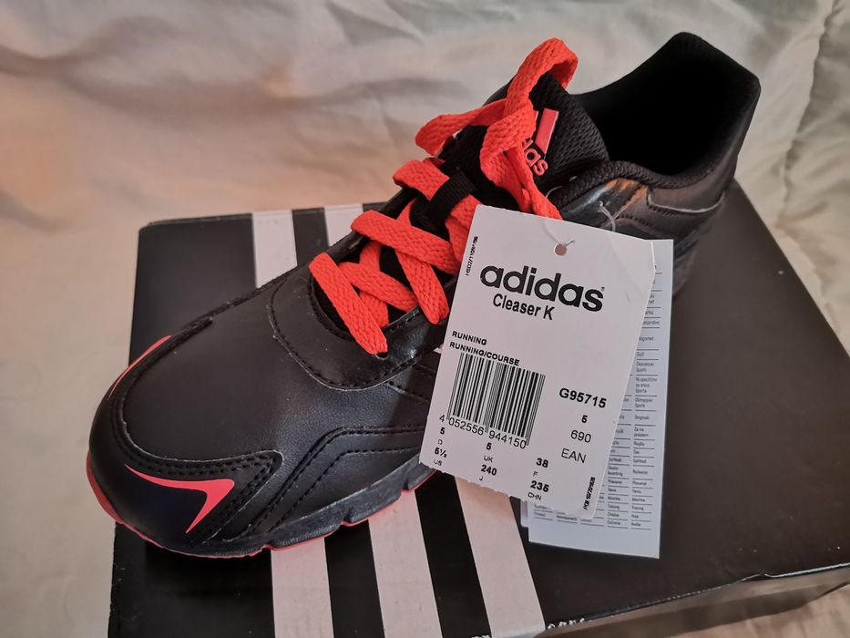 38 номер Adidas - нови оригинални маратонки