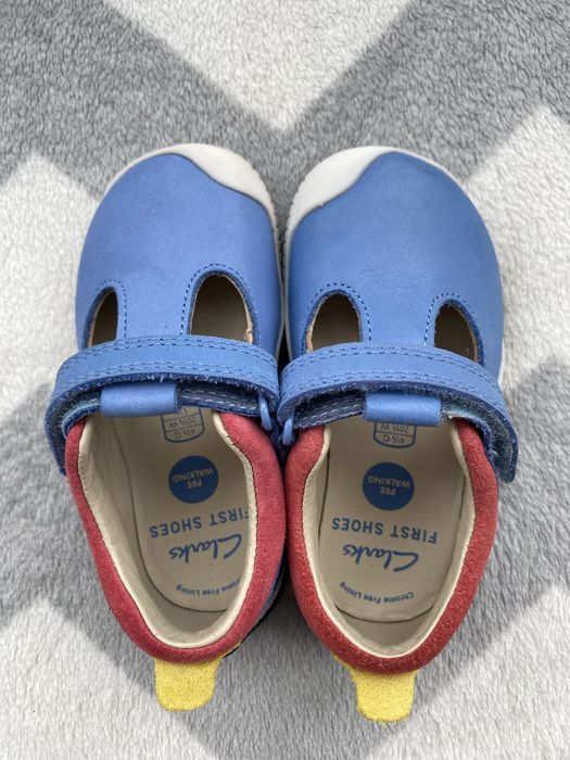 Papuci Clarks marimea 20.5