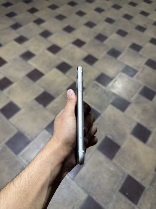 iPhone 11 Sotiladi