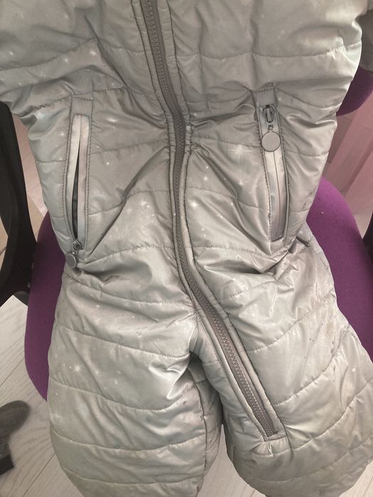 Продам зимний комбинезон на девочку