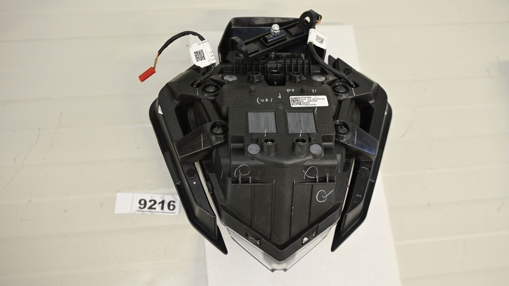 KTM Duke 390 2024 Far cu lumini DRL