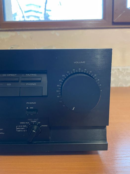 Усилвател Yamaha AX-700