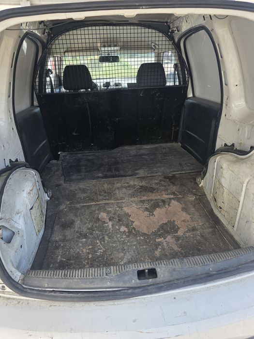 Vand Skoda Praktik la doar 2300 E negociabil