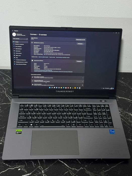 Kuchli Igrovoy Noutbuk ThunderRobot
