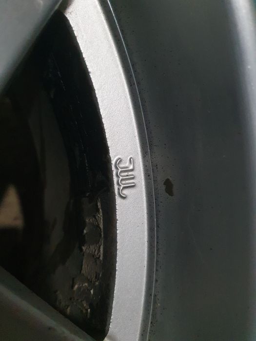 16 Диски с летней резиной.