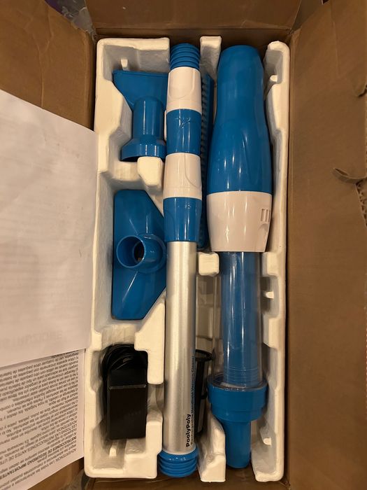 Aspirator pentru piscina