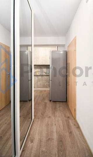 Дава се под наем Двустаен апартамент в София, Хладилника - 70 кв.м за 599 € - Снимка #5