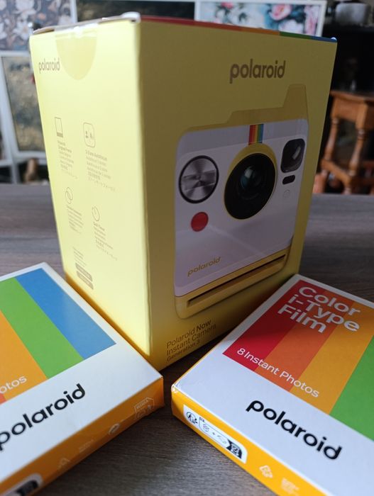 Polaroid Now Instant Camera Generation 3 + 2 x pachete foto