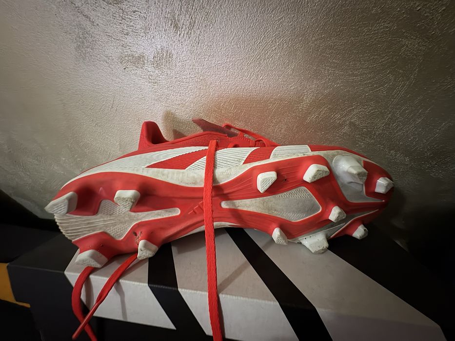 Футболни бутонки