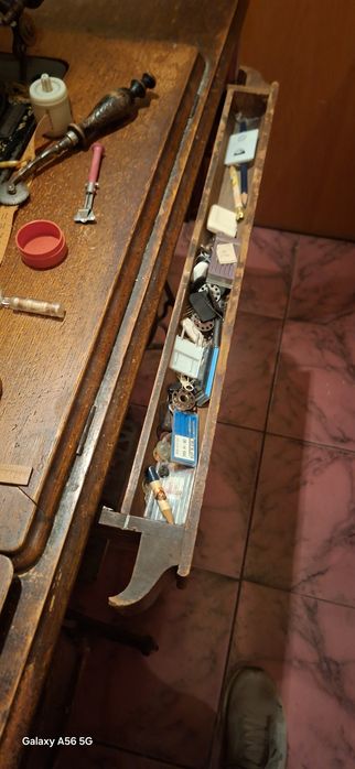 Mașina de cusut Singer