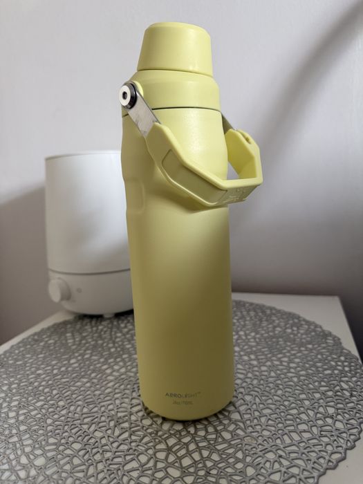 Продам термобутылку STANLEY