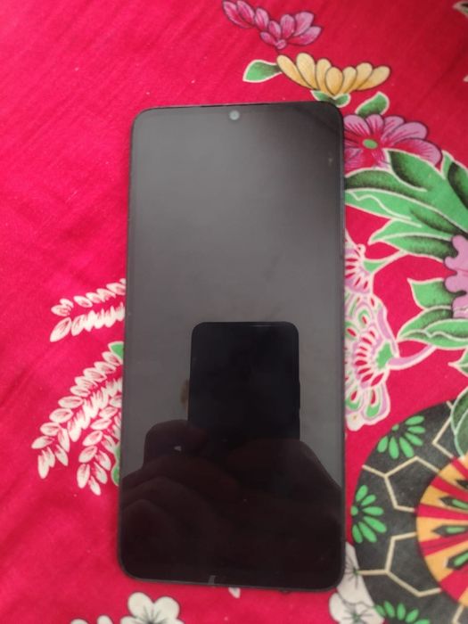 poco c65 хорощий телефон