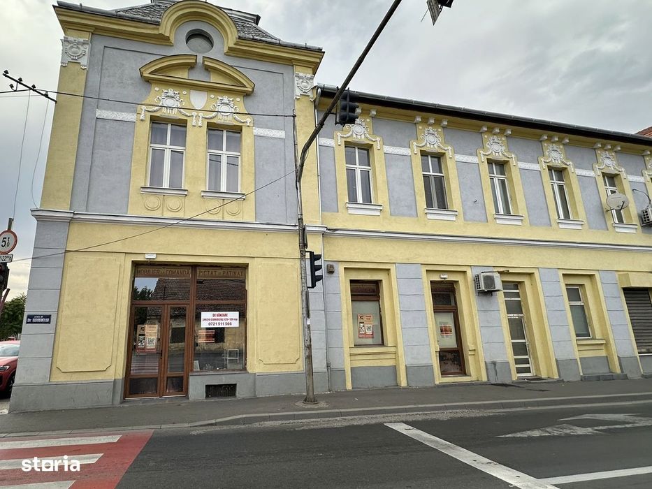 Proprietar vand SAD zona Modern