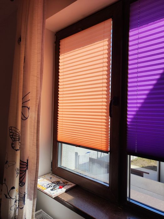 Jaluzele plisate cu material textil opac sau semitransparent