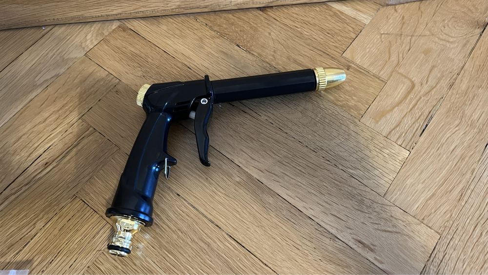 Многофункционален пистолет за измиване