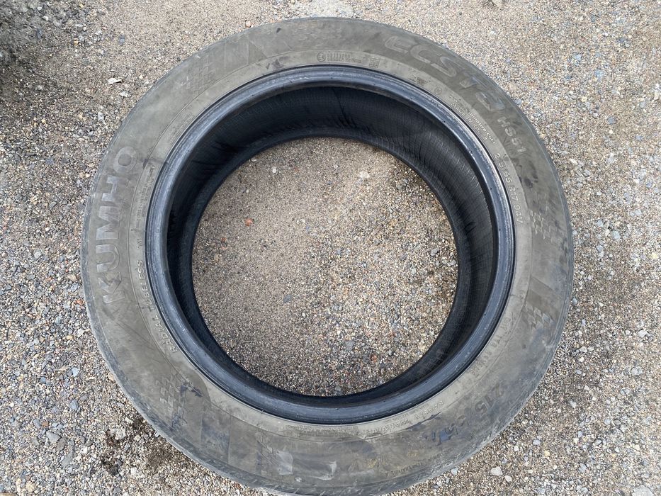 Продам 2шт шины летние kumho