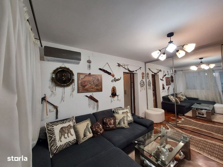Apartament de vanzare 2 camere et 4 Hunedoara zona ultracentrala