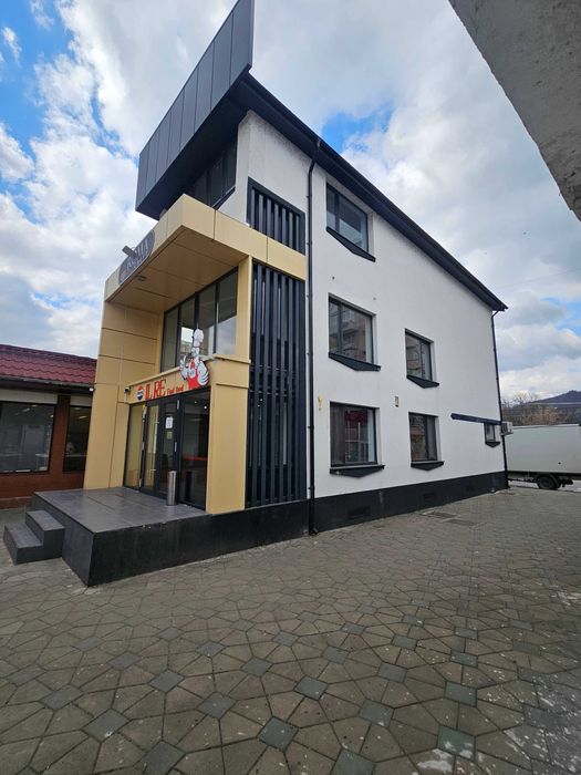 Vand/Inchiriez Spatii comerciale Onesti