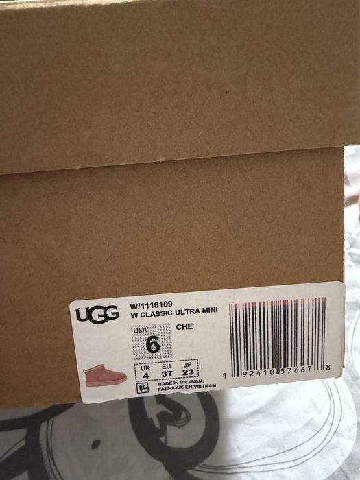 Ghete UGG de femei