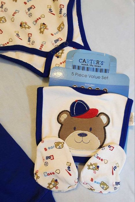 Комплект Carter's для мальчика из 5 предметов.