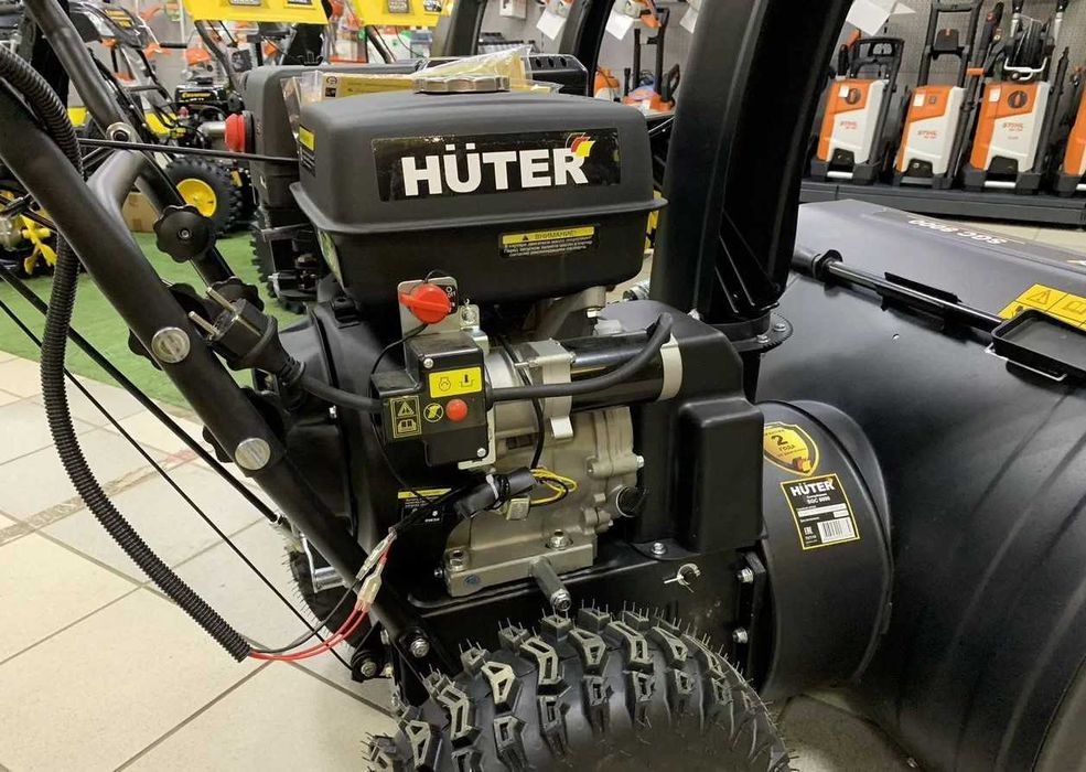 Снегоуборщик Huter SGC 8000