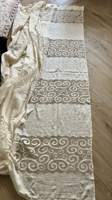 Тюль для окон в кремовом цвете