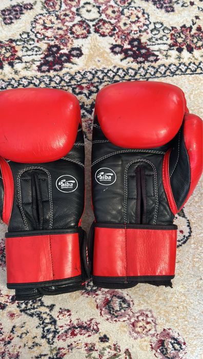 Продам перчати velo