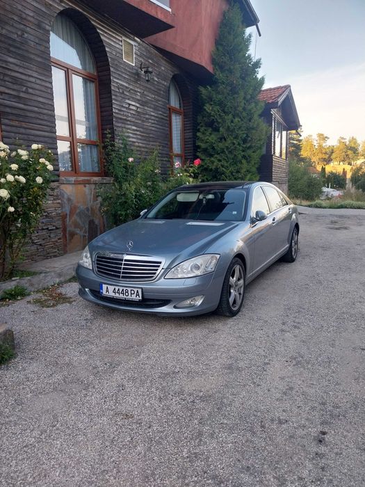 Mercedes benz W221