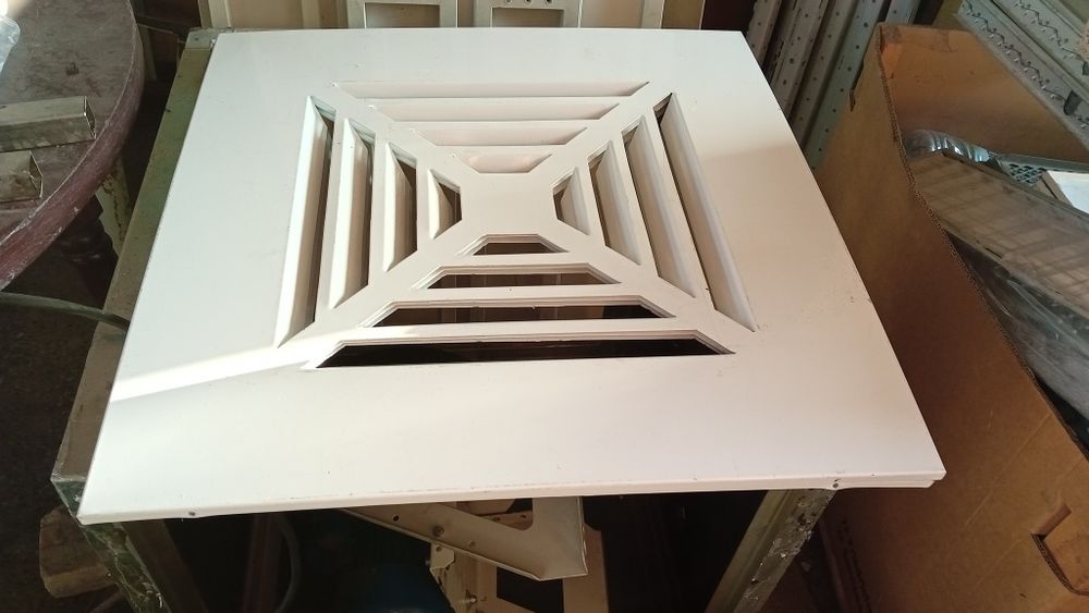 Продавам вентилационни решетки