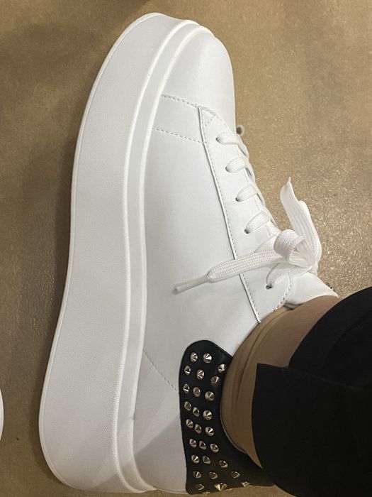 Сникърси естествена кожа