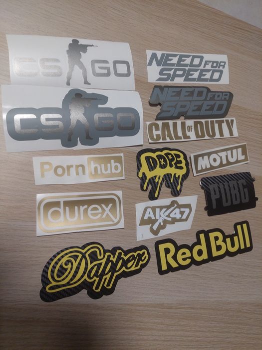 Stikere custom autocolant