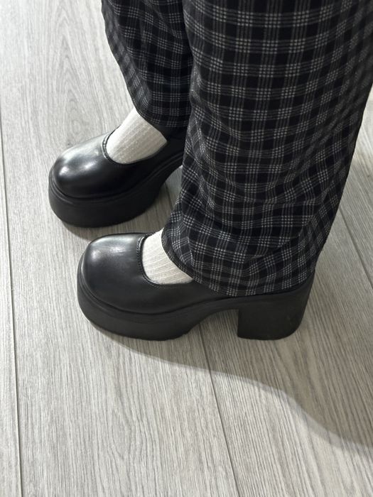 Туфли черные матовые на каблуке