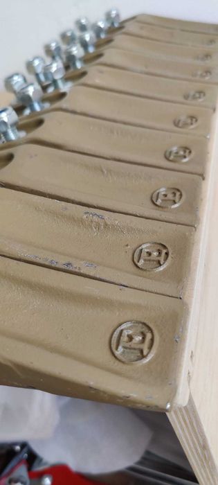 Dinte, dinti cupa universala