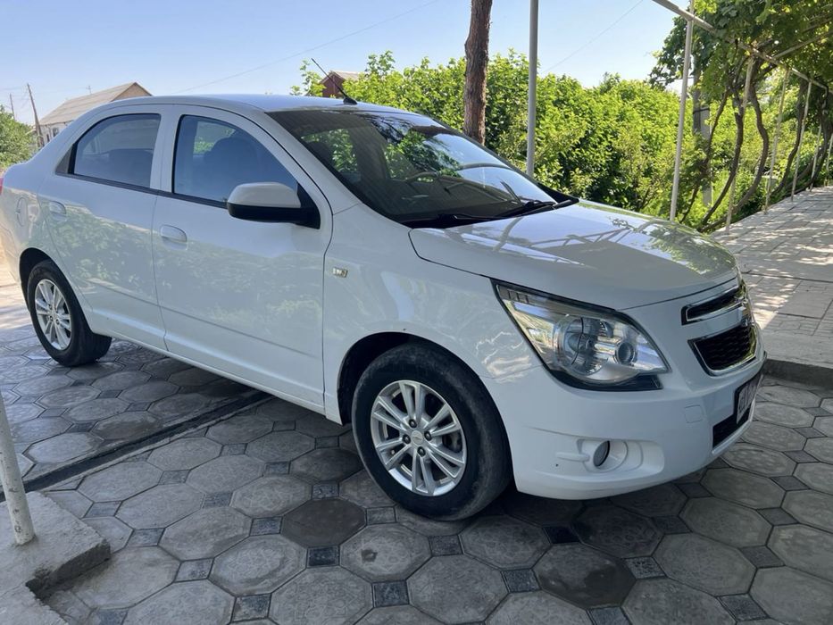 Cobalt 2022 Автомат / 4-позиция / Оқ / 60 000 км / Бензин