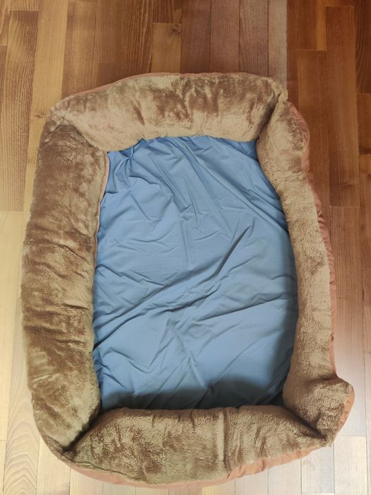 Pat pentru câini medii sau mari