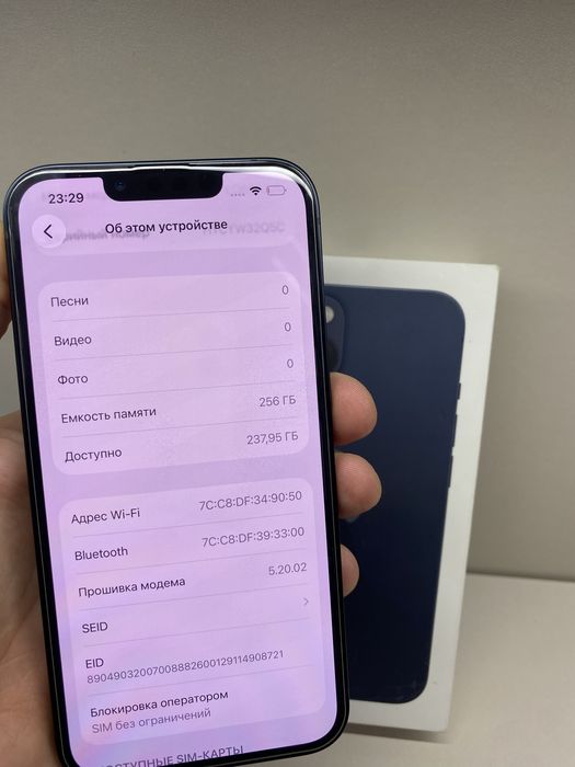 Продам iPhone 13 почти новый 256/100%
