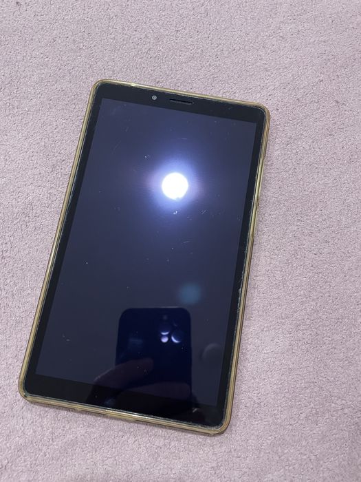 Продам планшет леново м7