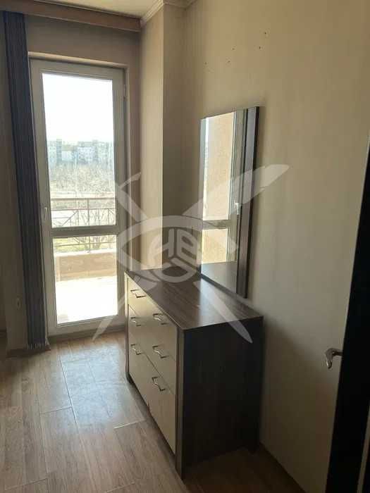 Двустаен апартамент в Тракия!