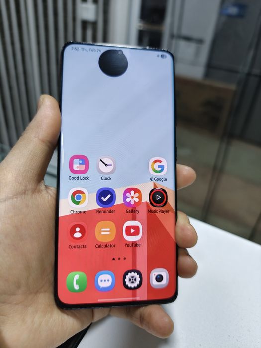 Samsung Galaxy S21 Ultra Ofitsialniy