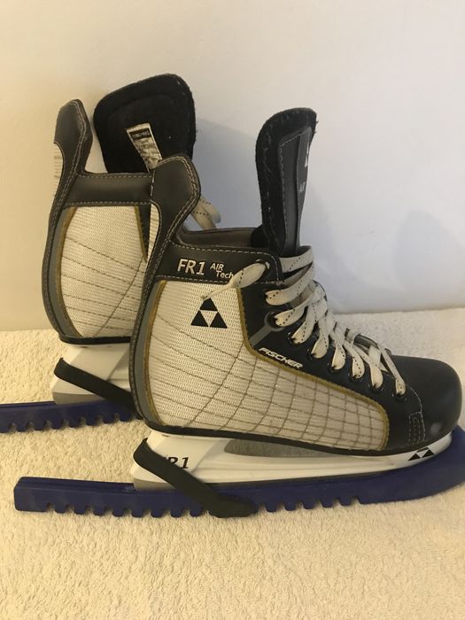 Хоккейные коньки