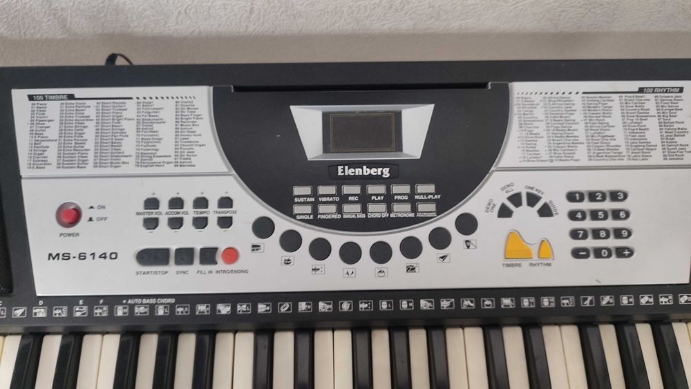 Продам синтезатор «Elenberg» МS-6140