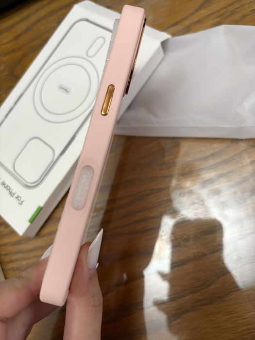 Калъфи за телефони-Iphone 14 и Iphone16